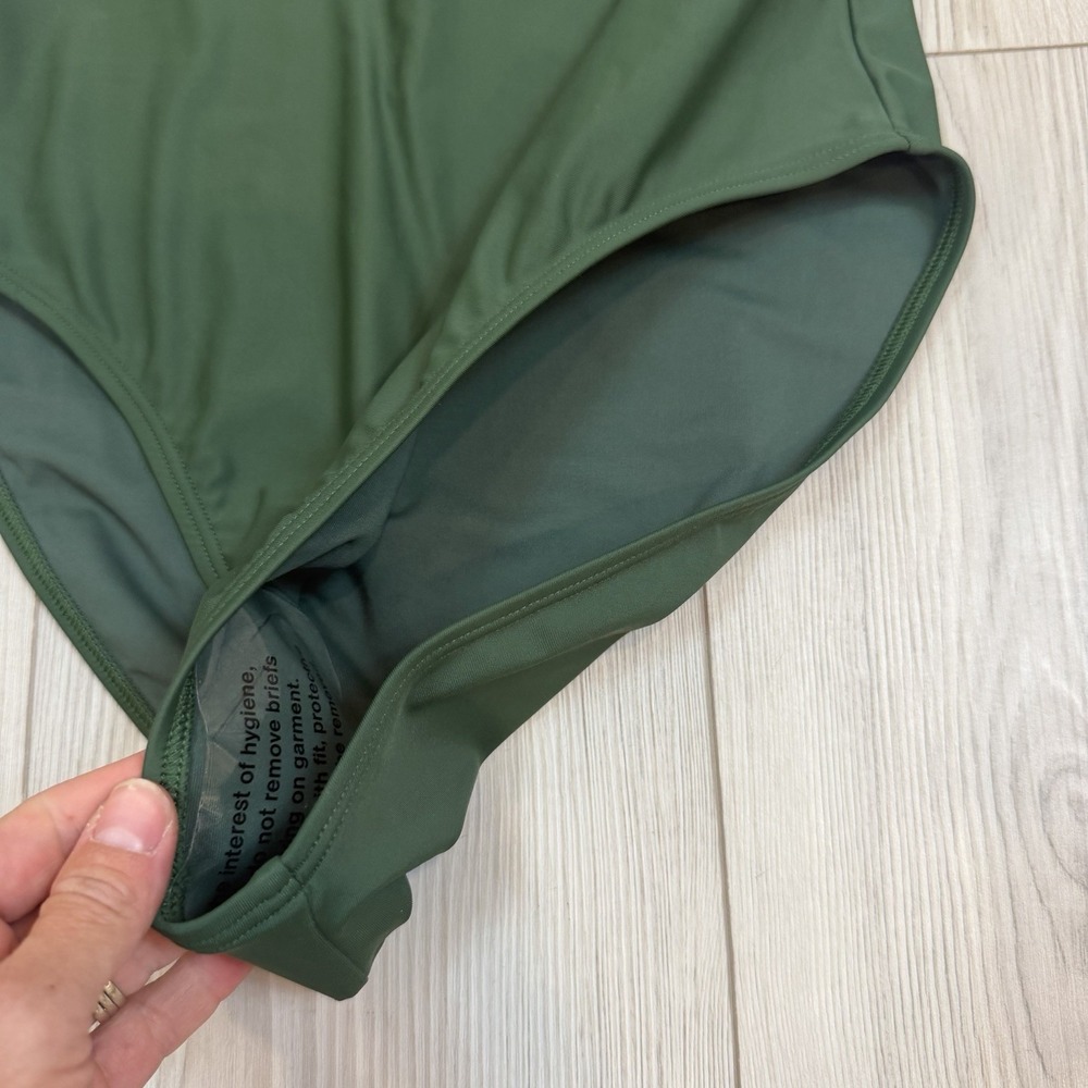 NWT Quince Italian Plunge One-Piece Swimsuit, Small, Green - Picture 5 of 10